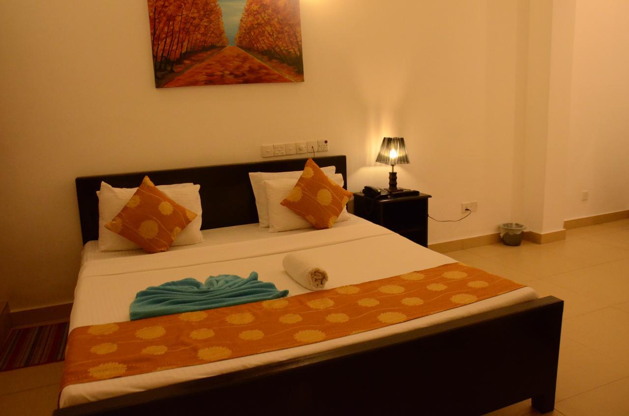 Dehiwala-Mount Lavinia Beverly Hills Hotel מראה חיצוני תמונה