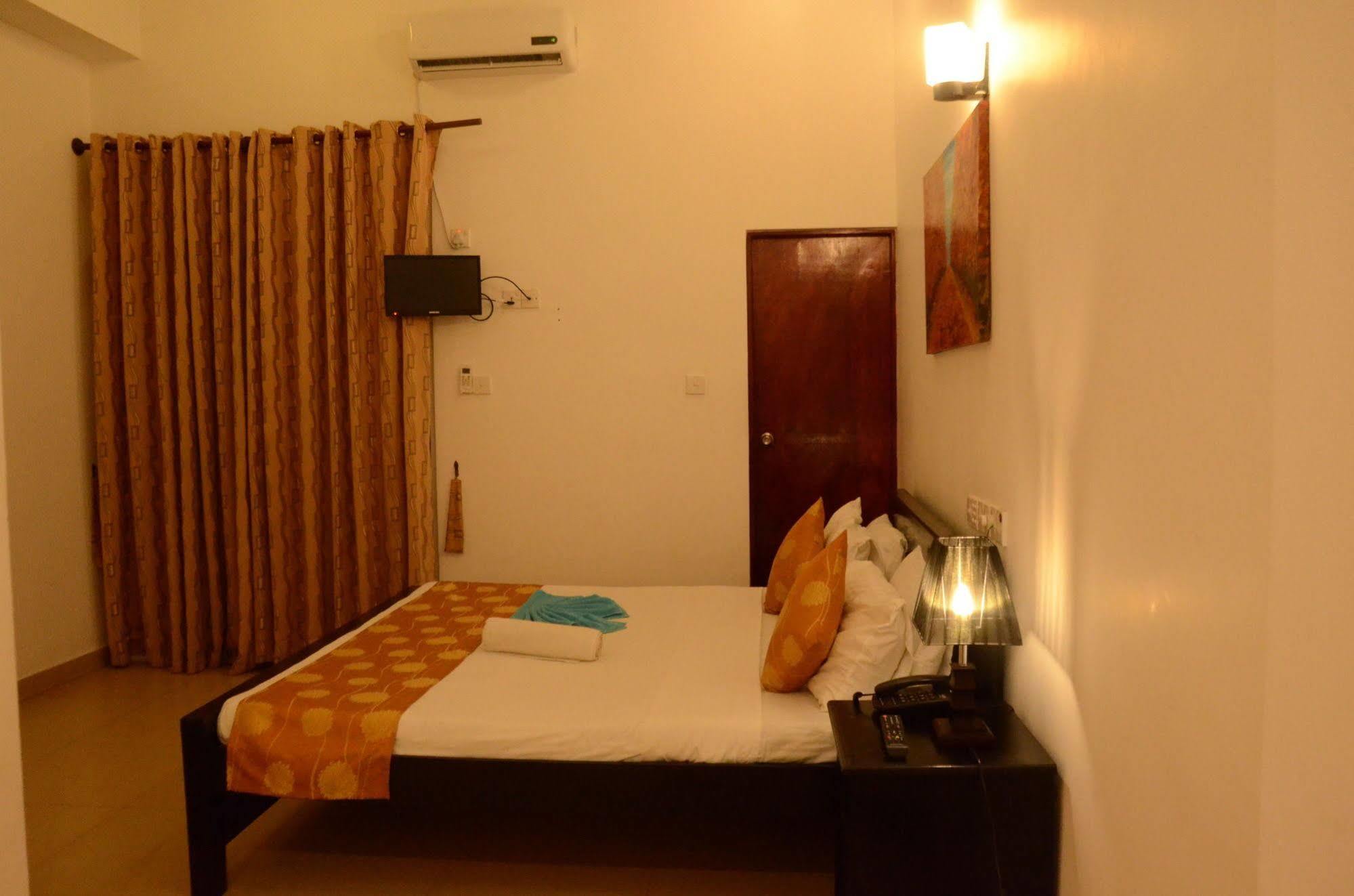 Dehiwala-Mount Lavinia Beverly Hills Hotel מראה חיצוני תמונה