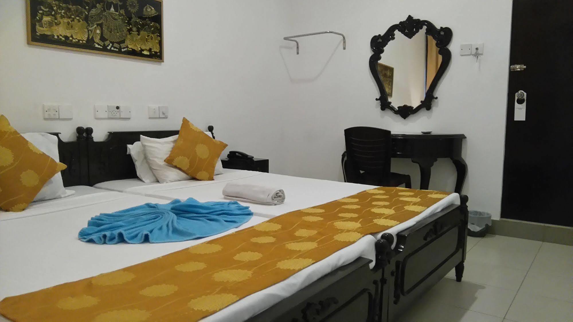 Dehiwala-Mount Lavinia Beverly Hills Hotel מראה חיצוני תמונה